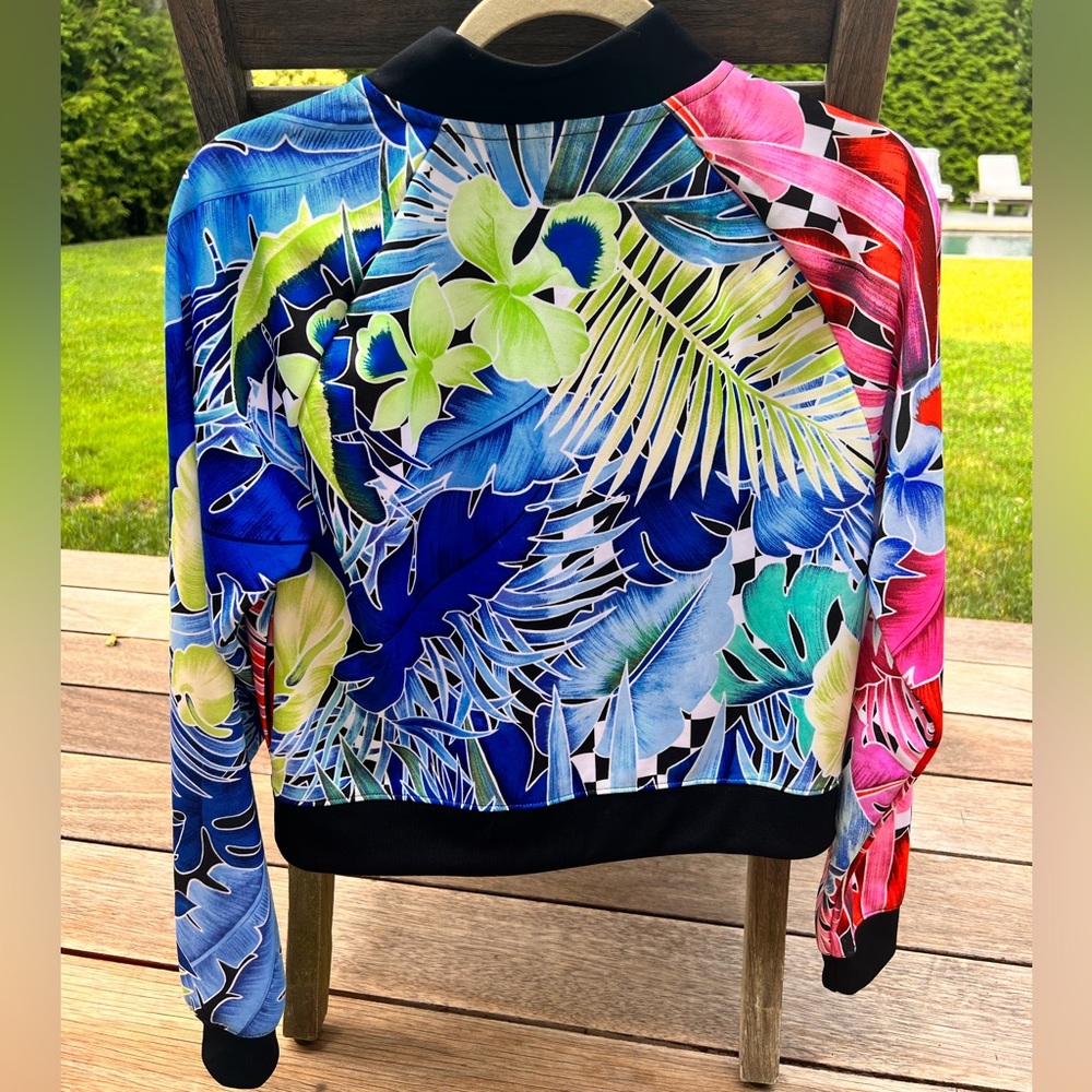 Small Nike Track Jacket - Picture 4 of 5